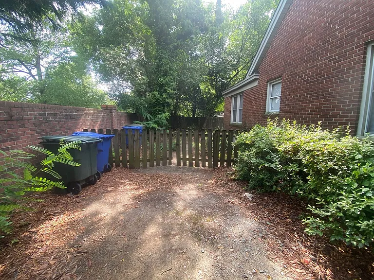 424 S Holly St — Photo 20