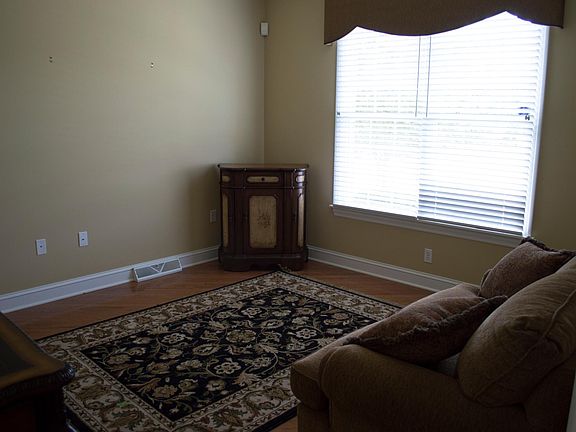 Office/den
