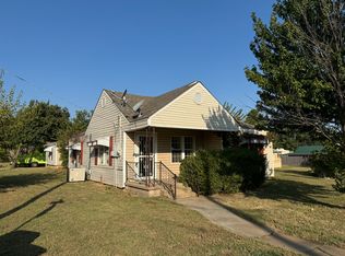 420 S 13th St, Tecumseh, OK 74873