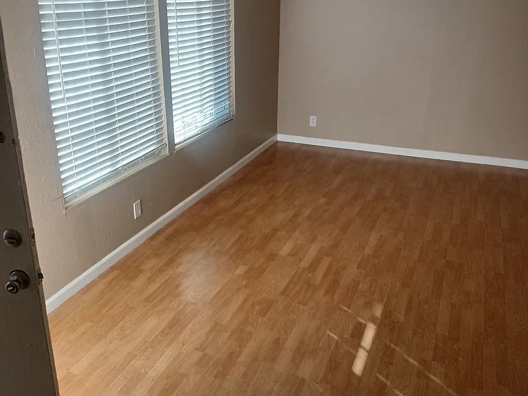27766 Del Norte Ct — Photo 6