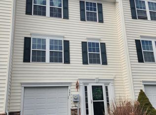 384 Larose Dr, Coatesville, PA 19320