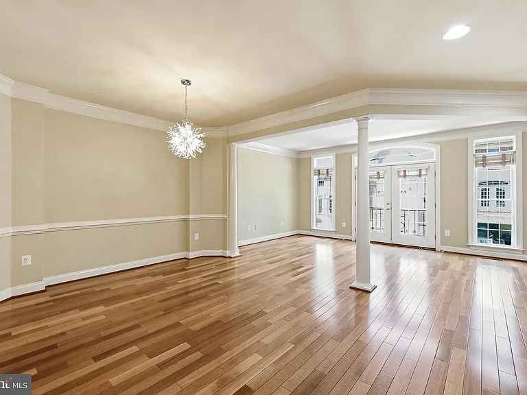 6403 Velliety Ln — Photo 10