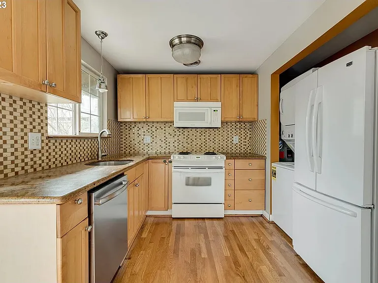 3304 SE 15th Ave — Photo 9