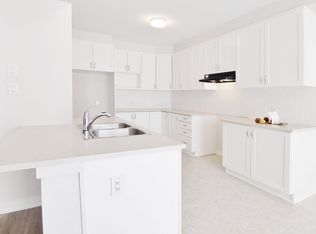 627 Allied Mews, Ottawa, ON K2S3A1