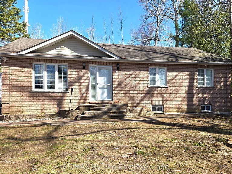 31 Forest Ave #A — Photo 2
