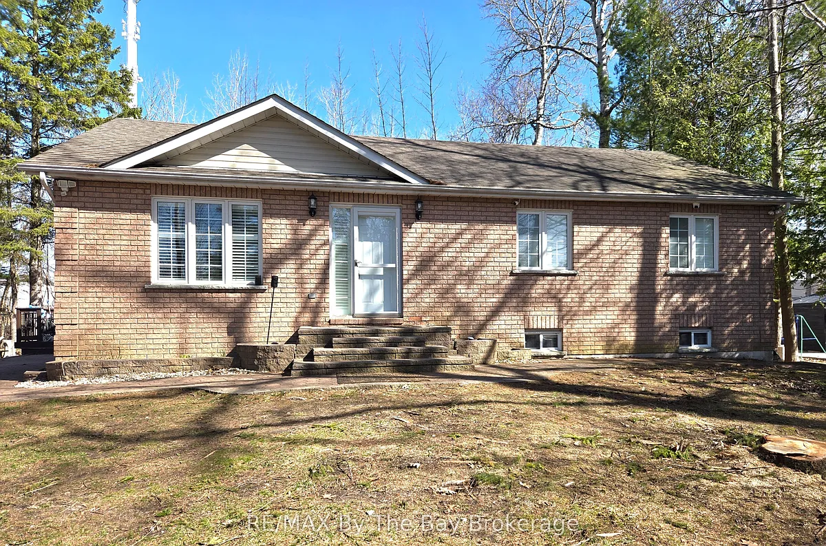 Building Photo - 31 Forest Ave #A