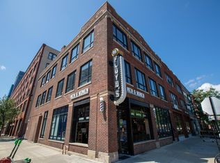 935 W Randolph St APT 3, Chicago, IL 60607