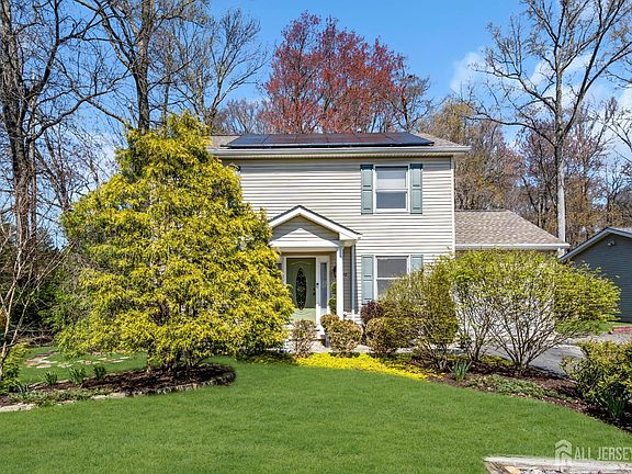 2nd image of 90 Bear Brook Rd