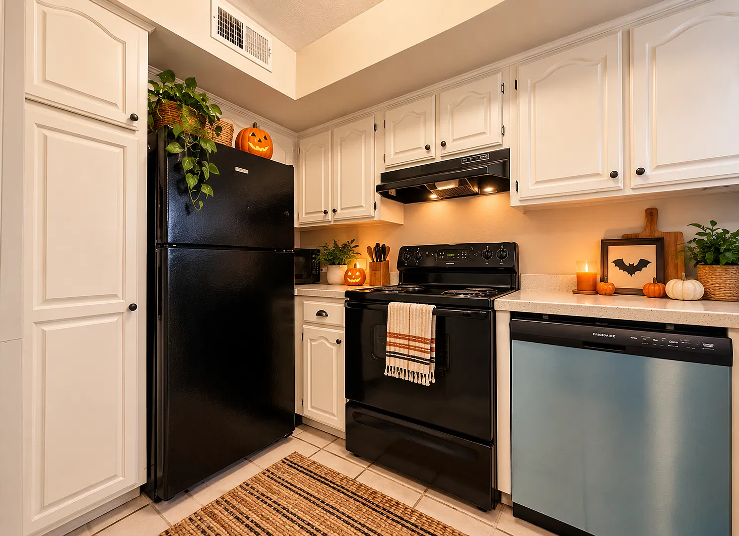 Newly Renovated Condo — Photo 3