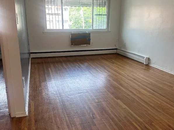 (undisclosed Address), Bronx, NY 10469