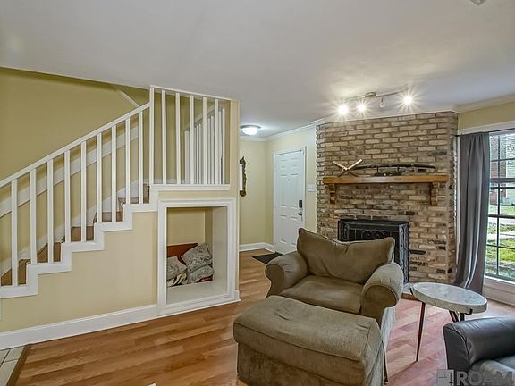 5th image of 3325 King Bradford Dr