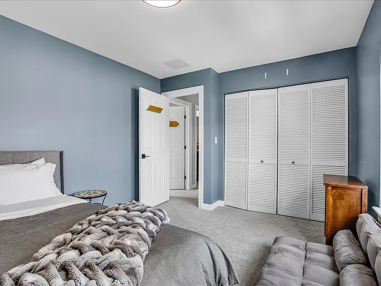 4922 S Cornell Ave #F — Photo 25