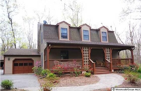 1st image of 900 Wenstrom Ave