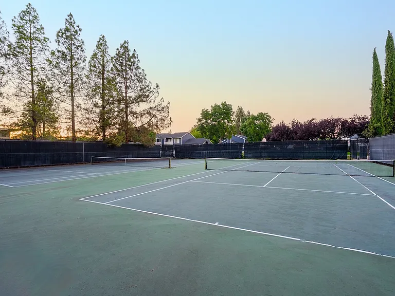 Tennis Courts | Apartments in Livermore, CA | The Arbors Apartments