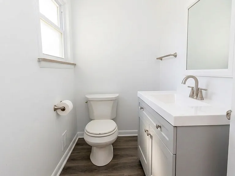 10305 Ruckle St — Photo 10