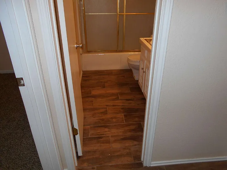 5739 Emory St — Photo 5