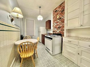 32-78 38th St #3, Astoria, NY 11103