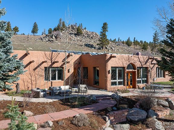 4th image of 136 Old Post Office Rd