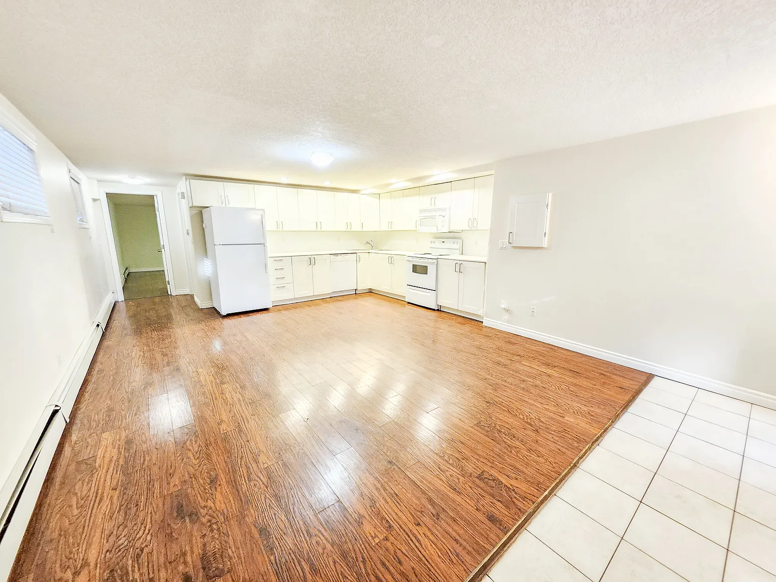 2424 14 Street SW — Photo 4