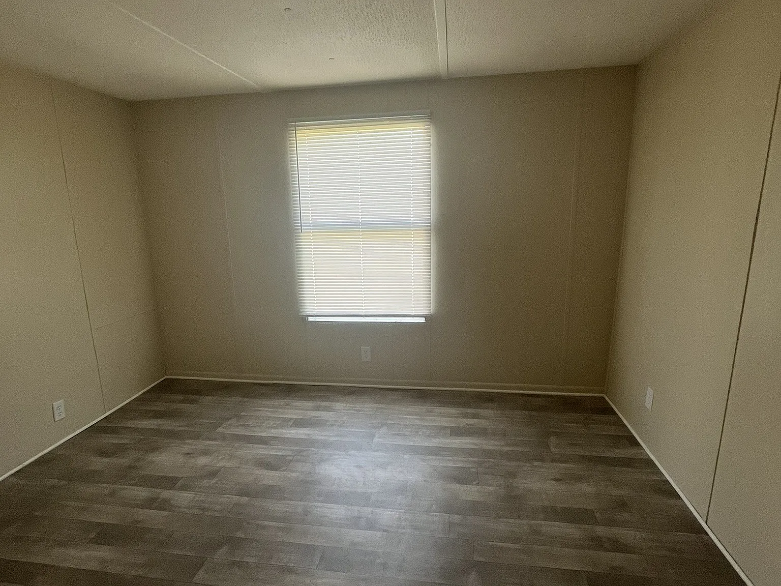 2 bed, $875 — Photo 3