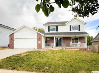 3320 Casa Grande Ln, Lincoln, NE 68516