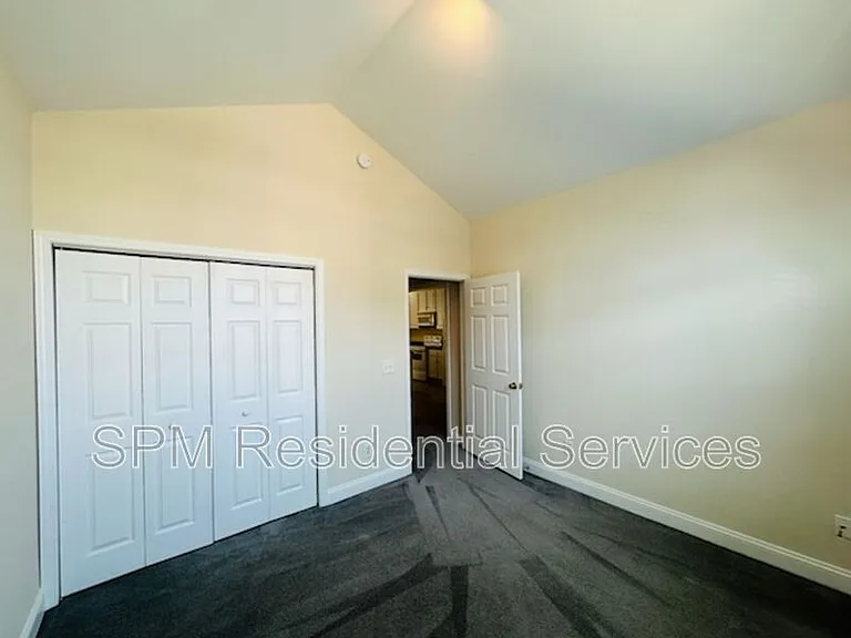 1692 Honeybee Ln — Photo 12