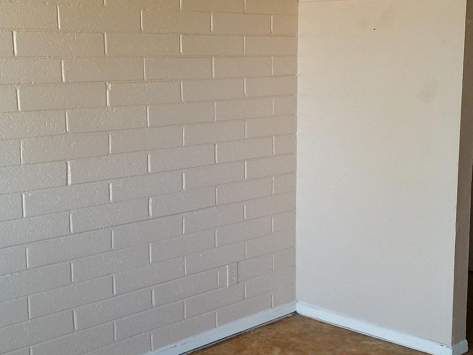 Building Photo 4