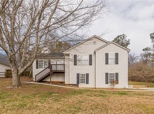 8750 Bayhill Dr, Gainesville, GA 30506