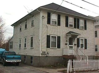9 Monroe Ave, Bristol, RI 02809