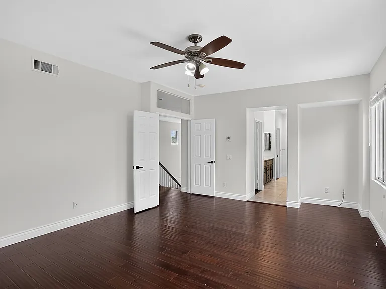 692 Bundy Way — Photo 3