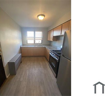 1st image of 7704 S Jeffery Blvd #3N