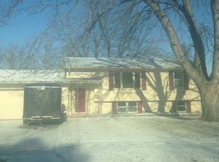 12768 Grover St, Omaha, NE 68144