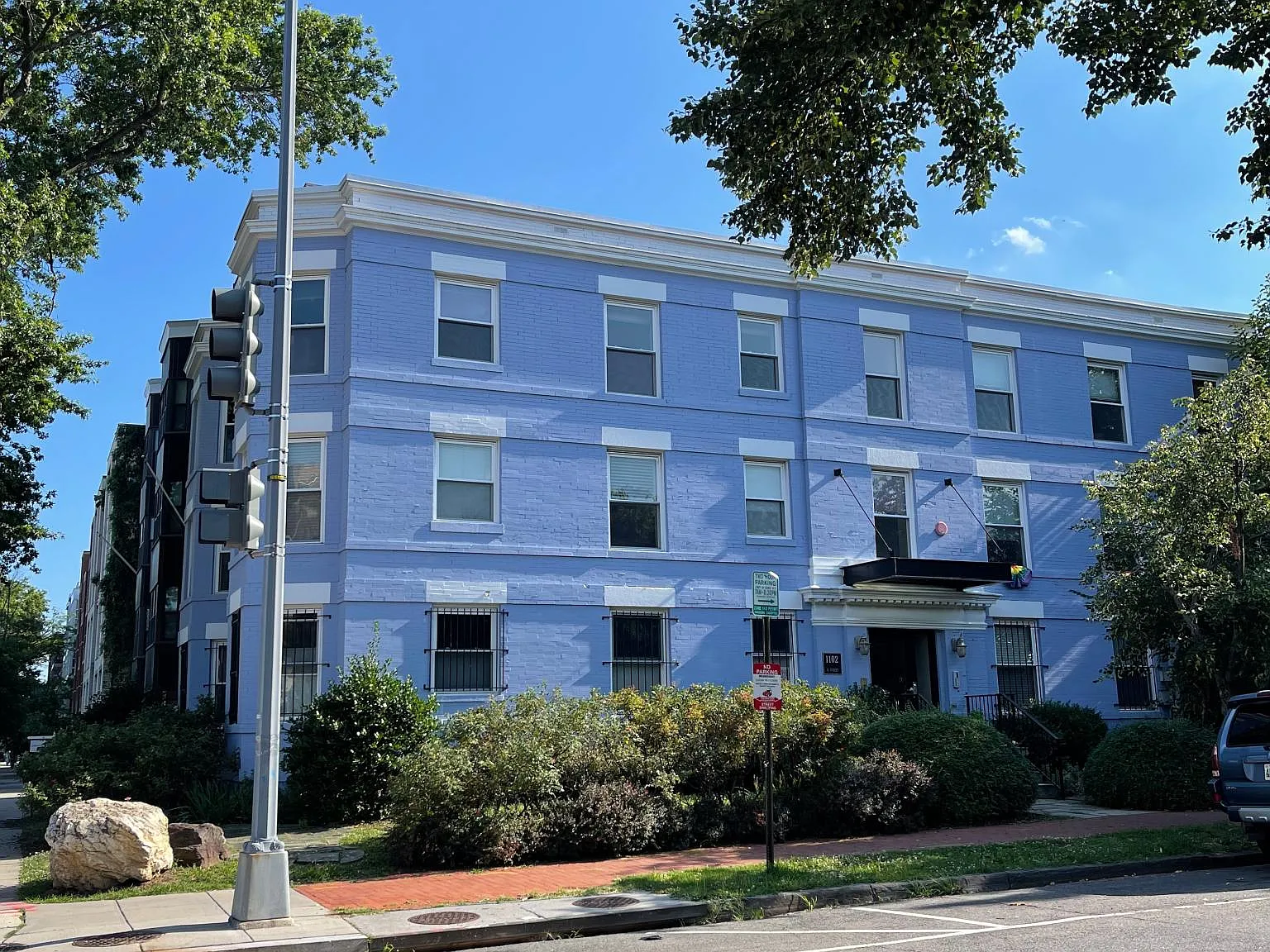 1102 R St NW — Photo 2