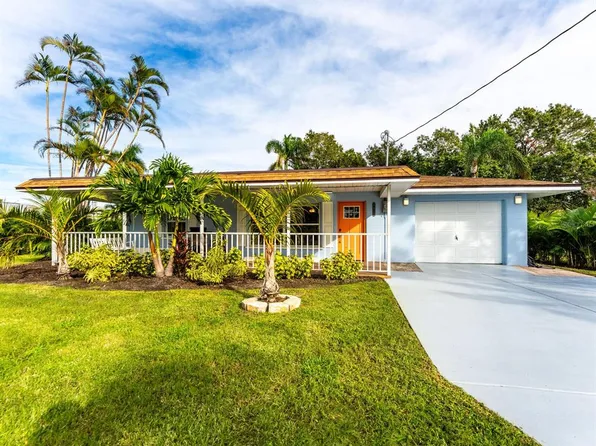 4415 102nd St W, Bradenton, FL 34210