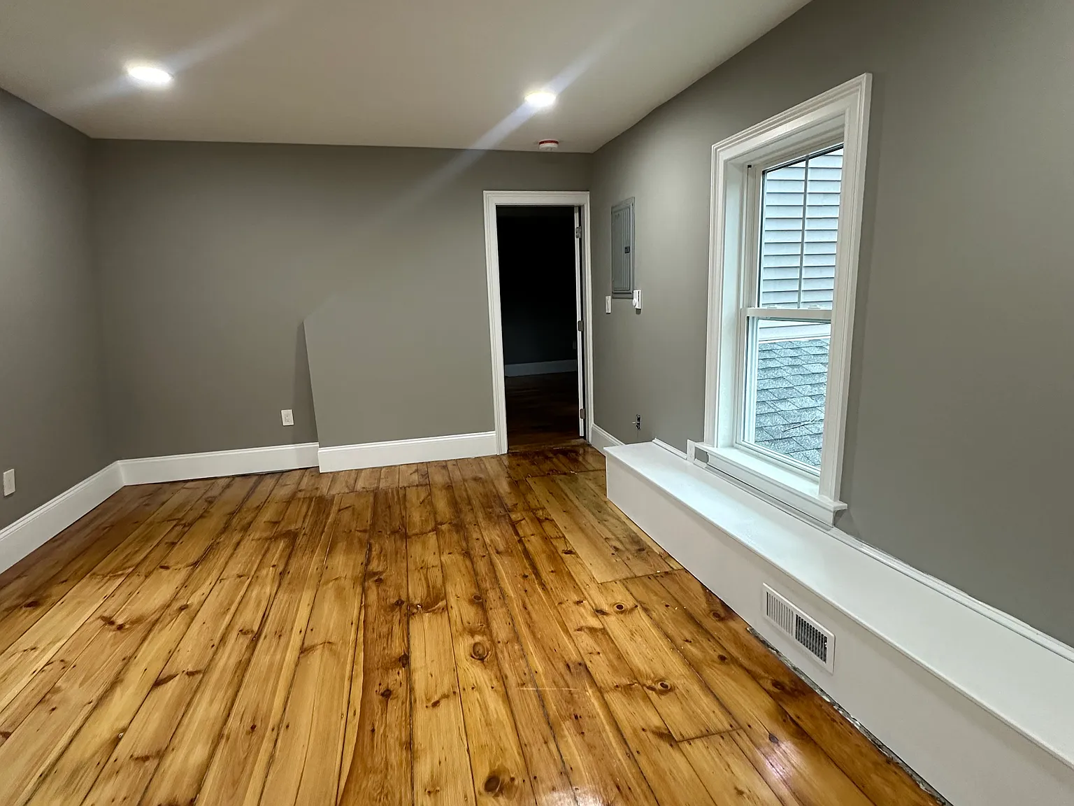 1 bed, $1,695 — Photo 4