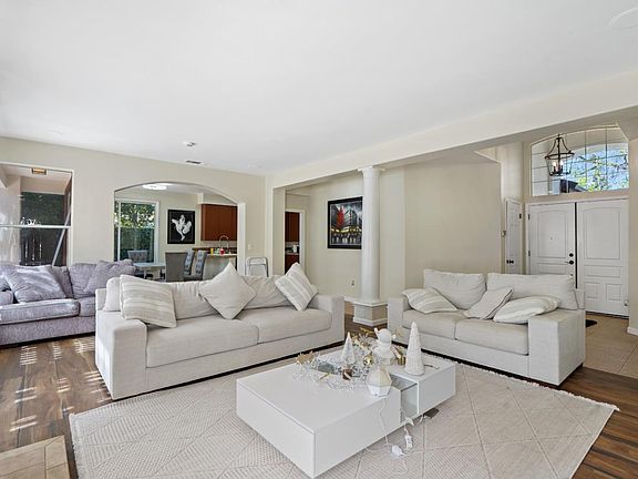 2nd image of 3741 Brook Valley Cir