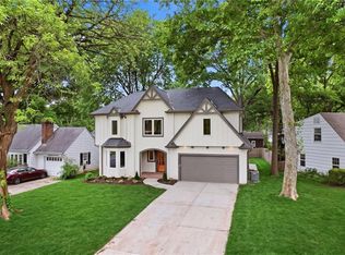 4113 W 67th St, Prairie Village, KS 66208