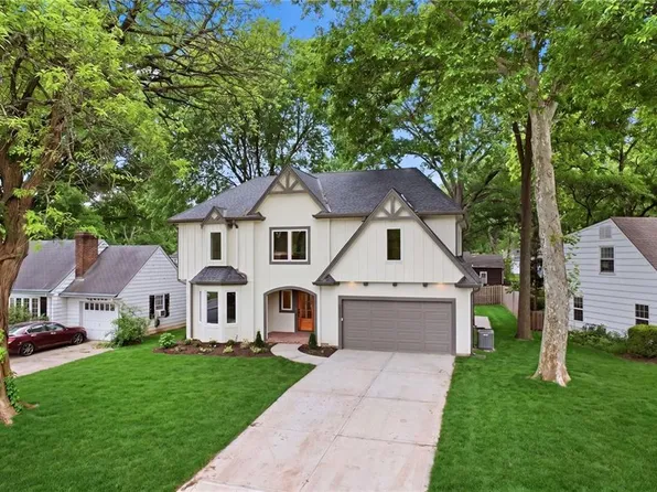 4113 W 67th St, Prairie Village, KS 66208