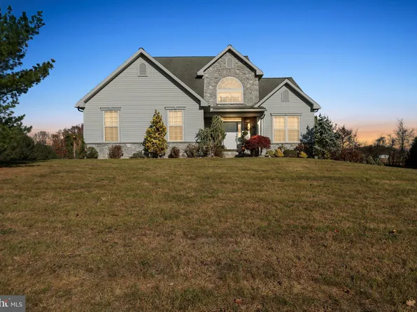 635 Eagleview Dr, Mohrsville, PA 19541