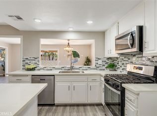 1825 Flame Tree Way, Hemet, CA 92545