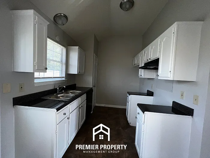 4435 Pyramid Ln — Photo 6