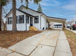 611 E Olive St, Bloomington, IL 61701