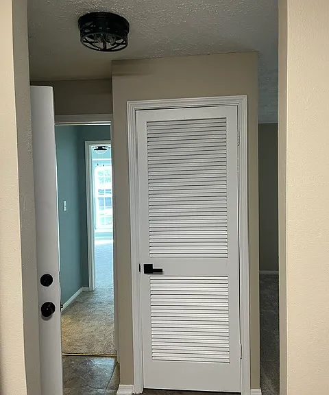 606 Squire Ln #G — Photo 14