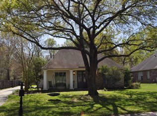 3241 Twelve Oaks Ave, Baton Rouge, LA 70820
