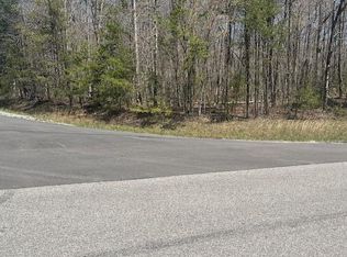 Reeves Rd, Monterey, TN 38574