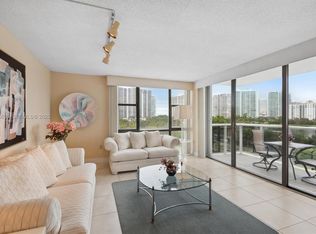 El Dorado, Aventura, FL 33180