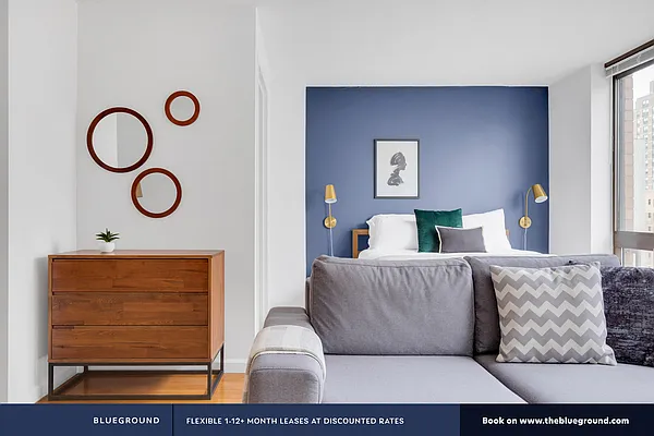 Rented by The Blueground | media 31