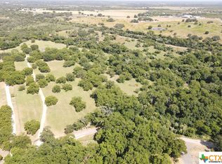 643 Tschoepe Rd, Seguin, TX 78155