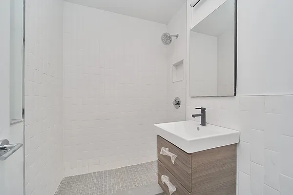 Rented by Living New York | media 10