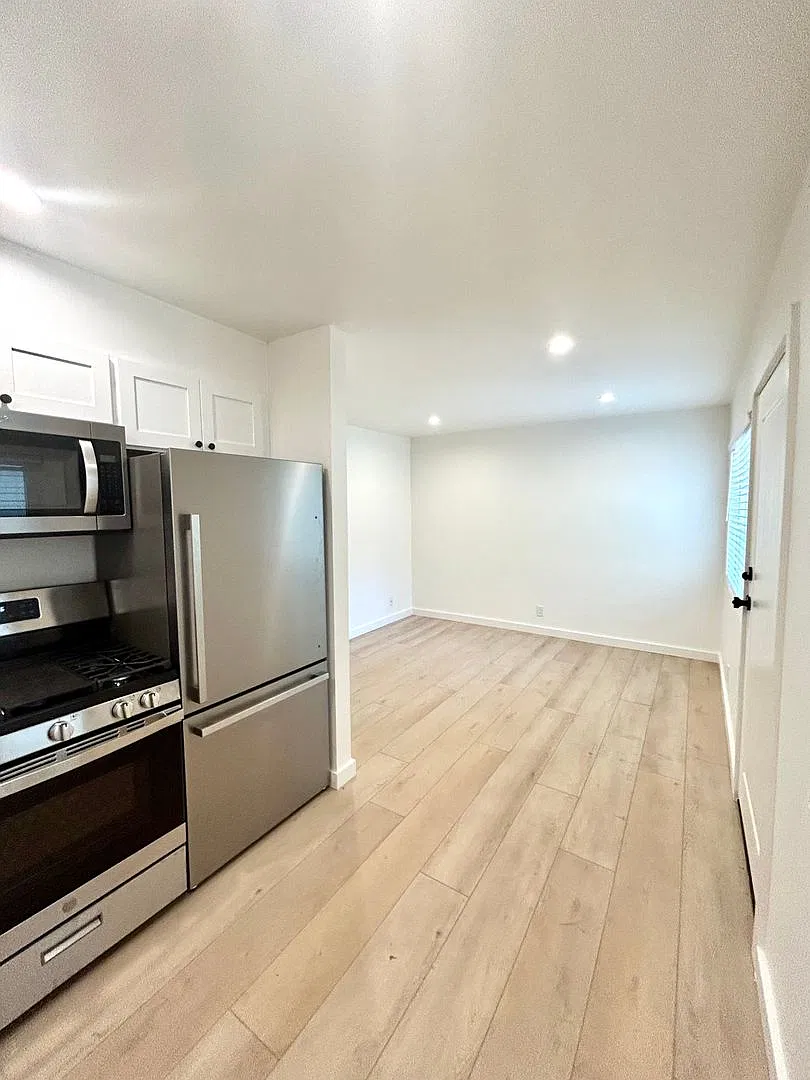 203 Ladera Street — Photo 3